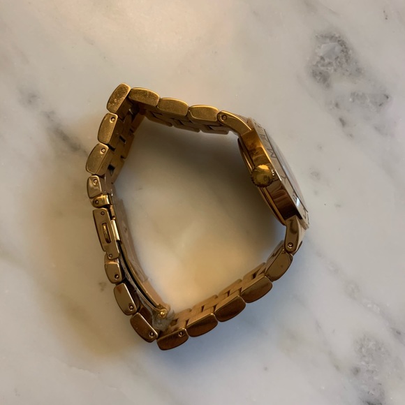 Rose Gold Watch by Marc Jacobs - Picture 5 of 8